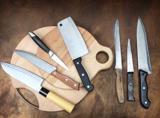 The Complete Guide to Buying Kitchen Knives